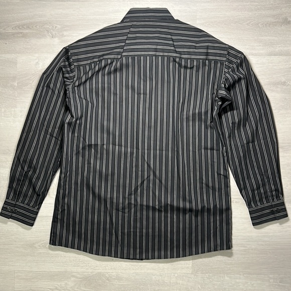Kenneth Cole shirt - Picture 5 of 5